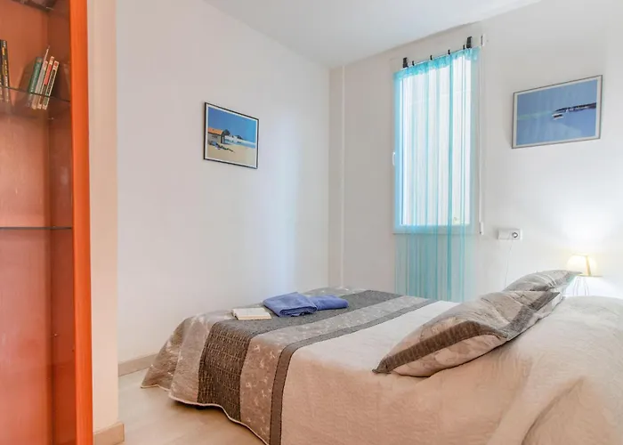 Symar By Interhome